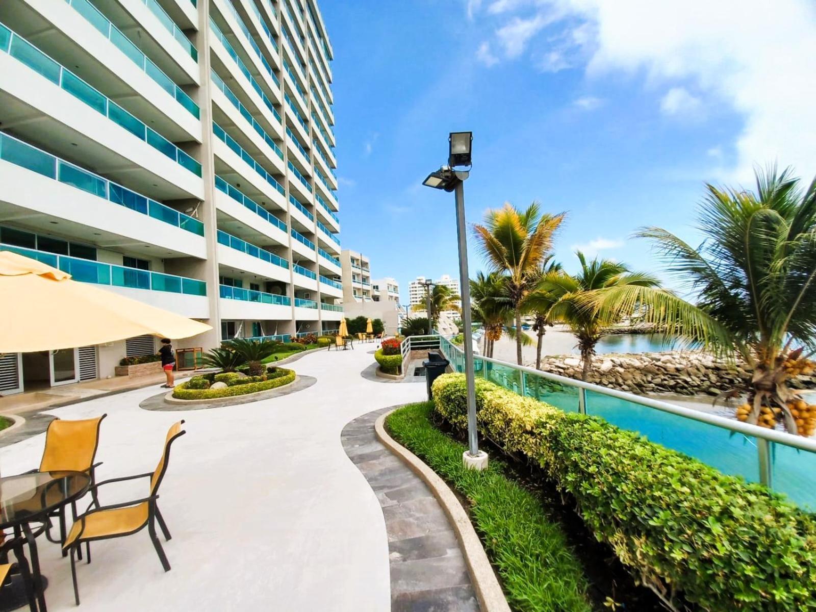 Torre Marina Apartamento de Lujo al pie del mar Salinas  Exterior foto